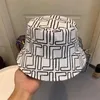 lyx Designers Herr Dam Bucket Hat Monterade hattar Sun Prevent Bonnet Outdoor Fishing Casquette vattentät basebollkeps mycket bra