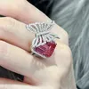 Big Butterfly 925 Sterling Gümüş Yüzük Kadınlar Lüks 6ct Emerald Cut Ruby Ring Kokteyl Partisi Güzel Takı