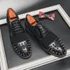 Nouveau noir pointu daim clouté Rivet chaussures Oxford décontractées pour hommes robe de mariée formelle retour Sapato Social Masculino