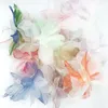 Dekorativa blommor Organza Simulerade Flower 3D spetshuvud Hem Bakgrund V￤ggkl￤der Skor Hattar Kl￤nning Dekoration Kakan Tillbeh￶r Chiffon