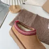 Botas de neve bota de bota de inverno chinelo de inverno casual garrafas curtas designer de moda castanha tríplice inverno preto lã quente lã de couro clássico plataforma grossa botas de sapato grosso