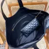 2022 borse consuela borse New ICARE Tote Bag di lusso Borse da donna Lingge Fashion Trend Shopping Ladies Underarm Hang Unisex
