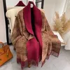 Scarves Hat gloves suit scarf wholesale 2022 new digns women's warm luxury thick cashmere shawl ladi brand winter