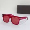 Женские солнцезащитные очки для женщин Мужчины солнцезащитные очки. Мужчина стиль моды защищает глаза UV400 со случайной коробкой и корпусом 0711