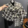 Foulards Chapeaux gants costumes écharpes en gros hiver plaid double face style britannique cachemire hommes et gland châles mode féminine chaud