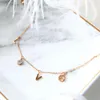 Cavigliere YUN RUO Marchio di moda Cavigliera con zirconi in oro rosa Design con lettere d'amore per donna Regalo per ragazza Gioielli in acciaio inossidabile 316 L Alta qualità