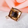 Bröllopsringar Ociki Rose Gold Color Square Brown Crystal Engagement Ring for Women Girls Drop Wholesale Gift Italina