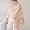 Lenços de chapéu conjunto de luvas de lenço 2022 novo japonês coreano de inverno grosso padrão xadrez de cashmere casal preto e branco fios tingidos