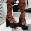 2022 Sarairis Sexy Summer Party Club Dames Sandals Street Punk Platform Super High Heeled Chain Vrouwelijke schoenen voor vrouw AE8F