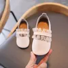 Zapatos planos de cuero para niñas 2023 primavera otoño coreano dulce encaje princesa antideslizante suela blanda moda única E498