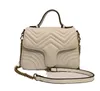 最高品質のデザイナーショルダーバッグ女性チェーンバッグクロスボディメッセンジャートート女性キルティングハートレザーハンドバッグ財布財布