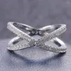 Обручальные кольца Простые и щедрые кросс-инкрустированные бриллиантовые медные кольцо модная улица Пэтс Высококачественные ювелирные подарки