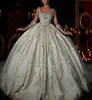 Abito da ballo principessa Abiti da sposa Appliques Bateau Senza maniche Cinghie Paillettes scintillanti Appliques Perline Raso Ruffles Lunghezza del pavimento Abiti da sposa di lusso Taglie forti