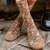 Calzini da donna Pile a tubo medio in rilievo 3D per sollievo retrò Inverno giapponese Caldo femminile sciolto High-Top of Sock