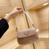 Mode femmes Designers Luxurys sac à bandoulière qualité en cuir classique marque sous les bras Hobo sacs CLEOS dame sacs à main en gros