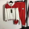 여성 트랙 슈트 스웨터 스웨터 서부 스타일 버비 시대 감소 패션 그물 붉은 자카드 2 피스 뜨개질 슈트 유럽 SSS