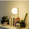 Lâmpadas de mesa Modern Marble Lamp Ball Glass Shade Lights Desk for Bedroom Design Home Decoration Lumiaires iluminação criativa