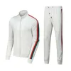 Costume de sport pour hommes de styliste, costume pour femmes, lettres classiques, coupe slim, deux pièces, jogging décontracté, mode sportive à manches longues, sw300B