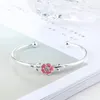 Bangle Exquisite Temperament Epoxy National Style Silverpläterade smycken armband Cherry Pink Flower Gift Bangles SB45