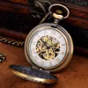 Orologi da tasca Numeri romani vuoti intagliati retrò Orologio meccanico automatico Catena FOB Carica manuale Scheletro Steampunk D'oro Uomo Donna