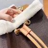 Sherpa Handtas Winter Wool Bucket Bag Bont Crossbody Tassen Canvas Echt lederen klassieke letter Gedrukte Drawing Sluiting Fluffy Fleece Tophandgreep