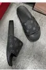 2023 Kaliteli Erkek Kadınlar Slayt Sandalet Ayakkabı Lüks Slide Yaz Moda Geniş Düz Slig Elli Kalın Sandalet Slipper Flip Flip