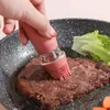 Bottiglie di stoccaggio Tipo di pressa da cucina Resistente alle alte temperature Bottiglia di olio con testina in silicone resistente alle alte temperature Strumento di controllo quantitativo per barbecue all'aperto