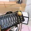 Klasyczna mini klapa serpentynowa torby sqaure Crush Gold Ball Metal Hardware Matelasse łańcuch crossbody ramię z torebką319d