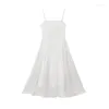 Casual klänningar 2022 Kvinnor Satin Deep V Neck Sexig klänning Solid Straight Party Elegant Female Summer Strap Vintage White