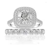 Anéis de casamento Classical Luxury Jewelry Casal 2pcs 925 Formulário de almofada de prata esterlina Branco 5A cúbico de zircão feminino conjunto de anel de noiva