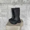 Designerinnen Frauen Männer Betty Boots PVC Gummi Gummi Bered Plattform Knie-hohe Regenstiefel Gummi-Regenstiefel Knieschuh wasserdichte Welly Boots Luxus Nicht-Schlupf-Wasserstiefel NO434
