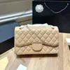 CC Bolsos de hombro Doble solapa para mujer Jumbo Bolso de diseñador Granulado Caviar Acolchado Bolsos de lujo Francés Oro / Plata Herrajes Estuche para llaves Monedero clásico Bolsas Sacoc