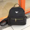 Toptancı Tasarımcı Üçgen Etiket Sırt çantaları Bayan Naylon Kumaş Çanta Tote Bayan Debriyaj Messenger Akşam Crossbody Çanta çanta Eğlence İş Paketi Sıcak 23