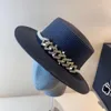 Berets French Retro Hepburn Style Pearl Diamond Chain Buckle Flat Top Hat Spring And Summer Outing Straw Wide-brimmed Sunscreen