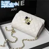 Wholesale factory ladies shoulder bags 2 colors sweet lady diamond chain bag classic sewing retro handbag elegant black rhombus mobile phone coin purse