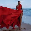 Abiti da ballo rosso pieghettata con una spalla Abito da sera con piuma una linea Boho Dubai Arabia Robe de Soiree