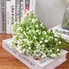 Dekorativa blommor 5 datorer konstgjorda plastblomma vit babysbreath bukett br￶llopsfest falska hem tr￤dg￥rd skrivbord diy v￤xter