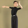 ملابس المرحلة ارتداء قميص الرقص اللاتيني الأولاد ذوي الياقات العالية منتصف الأكمام ملابس الممارسة المنافسة قمم تشا رومبا قاعة تانجو BL5768