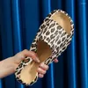 Sandały Leopard Indoor Outdoor Buty na platformie Damskie klapki na lato Gruba podeszwa Kobieta Mężczyzna Moda Slajdy Beach Slipper