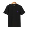 Camisetas masculinas 2022 Camisa de agulhas homens mulheres de alta qualidade bolso de bolso roxo borboleta bordada awge tee listras tampas de manga curta