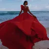 Rode prom -jurken geplooid een schouderzijde spleet veer avondjurk een lijn Boho Dubai Arabia Robe de soiree