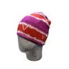 13color 클래식 디자이너 가을 겨울 모자 스타일 비니 모자 남성과 여성 패션 유니버설 니트 모자 가을 양모 야외 따뜻한 해골 모자