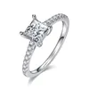 Cluster-Ringe BOEYCJR 925 Silber Sharp Prongs Princess Cut 1ct 5,5 5,5 mm D Farbe Moissanit VVS Verlobung Ehering für Frauen