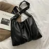 Bolsas de noite, bolsa de ombro grande de couro PU ruched para mulheres novidades nichi preto cáqui bege marrom macio big moda crossbody