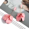 Romantische zoete acrylblaadjes Lange Dange Drop oorbellen voor vrouwen Girl Fashion Luxury Fairy Pendant oorbellen Sieraden Accessoires