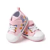 Nyf￶dda pojkar flickor f￶rsta vandrare skor broderade blommor sport sneakers sp￤dbarn sm￥barn mjuk ensamt antislip baby skor