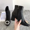 Designer Botas femininas Luxo Celime Couro macio elíptico Boot de tornozelo com jóias Aplicação dos dedos dos pés EU34-40 com caixa