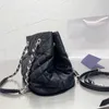 حقيبة مصممة للسيدات حقائب اليد تُحافظ