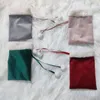 クリスマスデコレーション50pcs/lotミニソリッドカラーベルベット袋ホリデーフェスティバルキッズバッグポン
