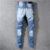 Новый дизайнер с печатной вышивкой Men Jeans Motorcycle Hole Luxury Denim Men's Fashion Street Wear Mens Designer Pants